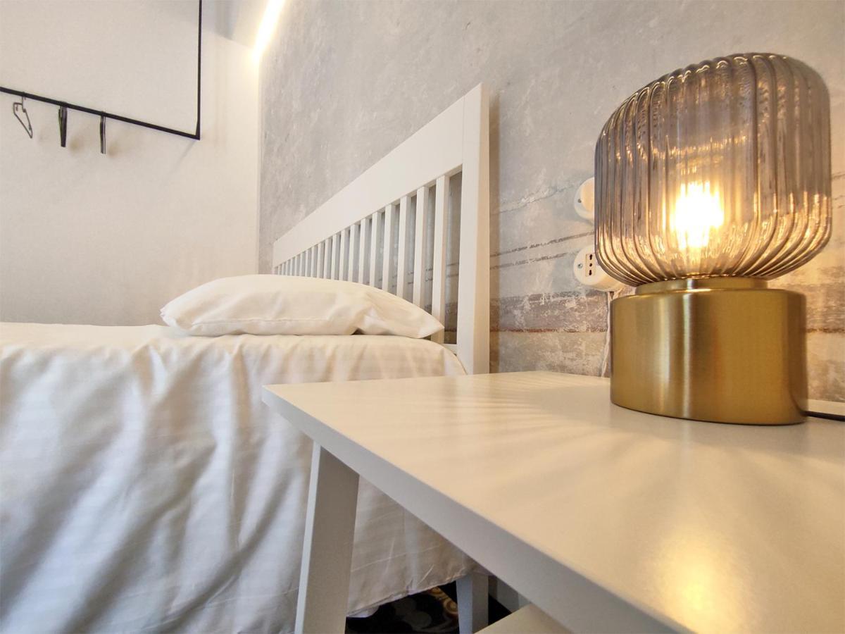 Bassi77 - Rooms & Apartments Трапани Екстериор снимка