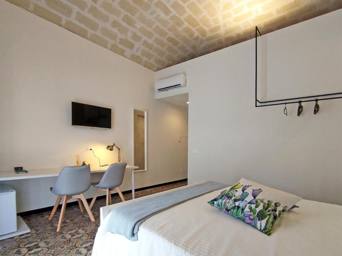 Bassi77 - Rooms & Apartments Трапани Екстериор снимка